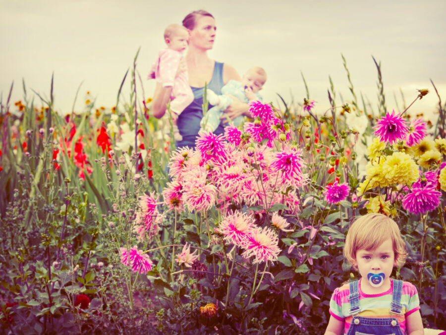 Natürliche Familienfotos Delmenhorst, emotionale Kinderfotos